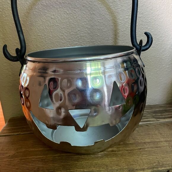 Hammered Metal Large Silver Pumpkin - Picture 16 of 16